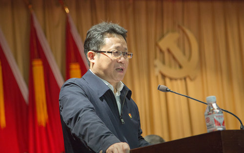 宜化集團召開2019年慶?！拔逡弧眹H勞動節(jié)暨表彰大會(圖12)