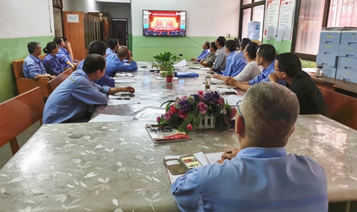 向抗疫英雄致敬！宜化集團組織收看全國抗擊新冠肺炎疫情表彰大會(圖12)
