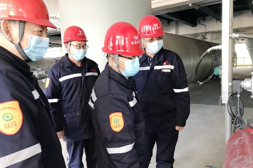 王大真到新疆宜化、新疆宜化礦業(yè)走訪慰問干部職工(圖4)