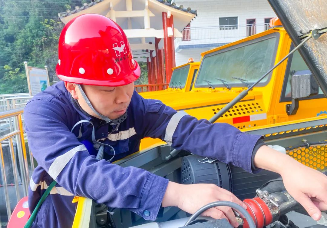 【宜化榜樣】宜化礦業(yè)余鵬程：不遺余力，用匠心書寫奮進(jìn)青春(圖3)
