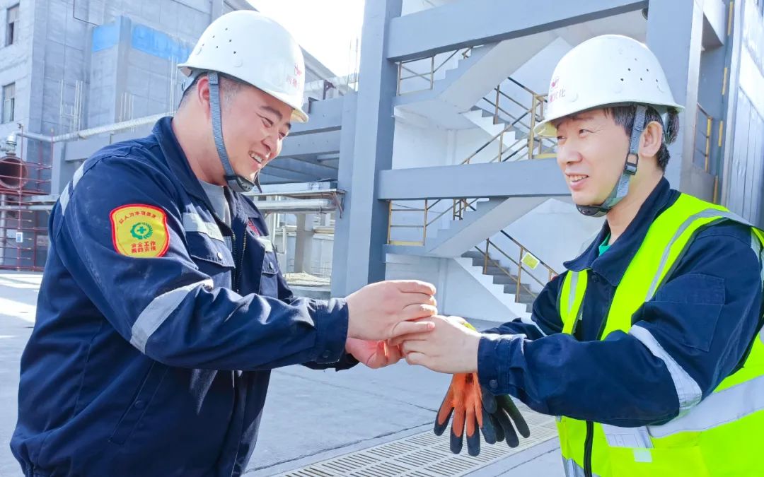 新疆宜化乙炔車間運行一班：立足崗位強(qiáng)技能，凝心聚力創(chuàng)佳績(圖5)