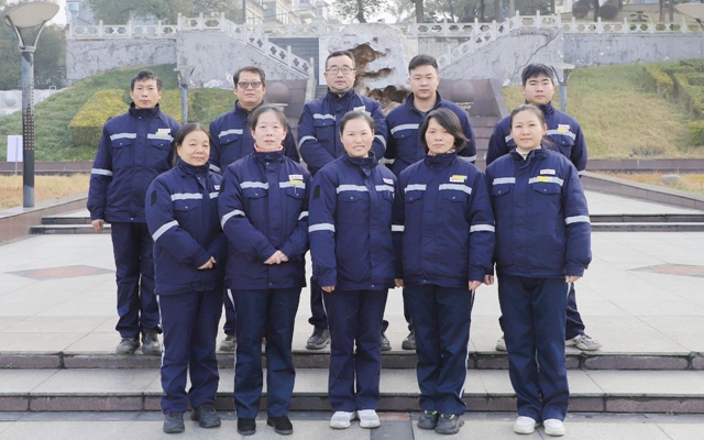 喜報(bào)！全國(guó)表彰，股份公司猇亭片區(qū)電解四班榜上有名！