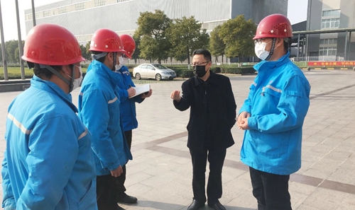 王大真到股份公司、楚星公司和松滋肥業(yè)現(xiàn)場檢查疫情防控及安全生產(chǎn)情況